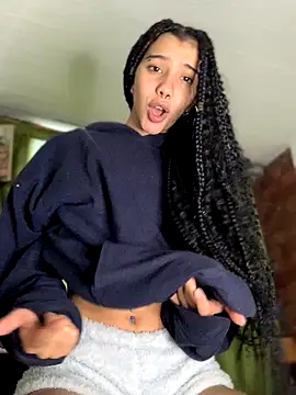 Snapshot of MiaaCute- chatting on November 4, 2025, 10:13 pm MiaaCute- online show from November 4, 2025, 10:13 pm