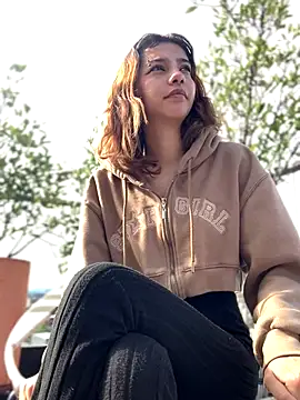 Snapshot of MiaaCute- chatting on October 19, 2025, 8:11 pm MiaaCute- online show from October 19, 2025, 8:11 pm