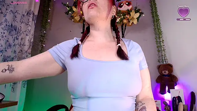 Violetafetish-dirty online show from December 3, 2025, 3:18 am