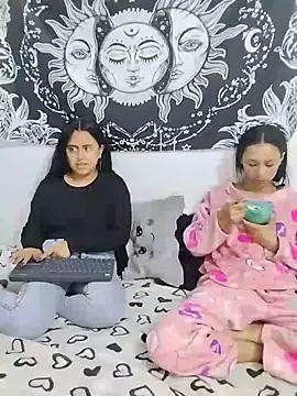 emily n abby online show from June 9, 2026, 1:12 pm