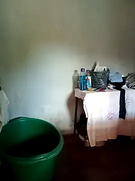 Roronae online show from April 4, 2026, 8:54 am