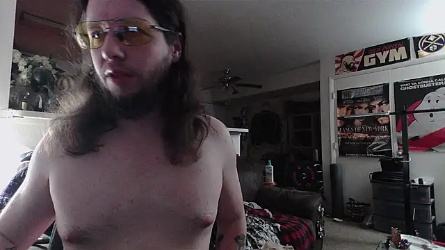 biggerisbetter12 online show from June 5, 2026, 8:31 am