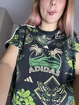  Alicee 1 online show from February 10, 2026, 12:09 am