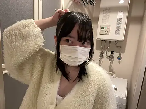 Snapshot of pinkudayo_girl chatting on February 14, 2026, 3:18 am pinkudayo girl online show from February 14, 2026, 3:18 am