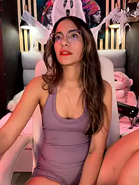 elegant  rouse online show from October 21, 2025, 9:47 pm