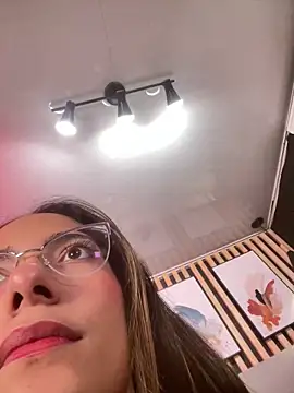 elegant  rouse online show from January 6, 2026, 8:24 pm