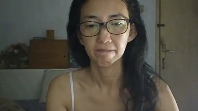 Snapshot of princessD077 chatting on May 29, 2026, 4:57 pm princessD077 online show from May 29, 2026, 4:57 pm