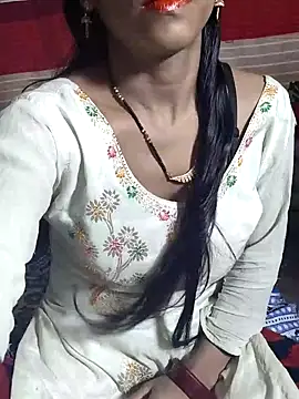 Itz Aisha   online show from November 4, 2025, 6:01 pm