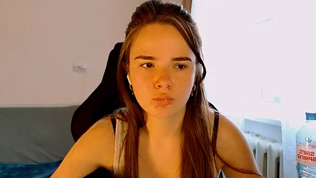 Snapshot of May_Bloom chatting on June 5, 2026, 8:09 am May Bloom online show from June 5, 2026, 8:09 am