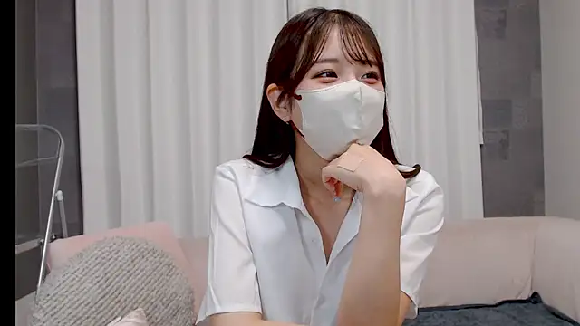 LOVE MIREI LOVE online show from August 8, 2026, 11:17 am