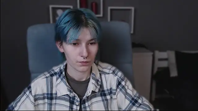 guitarandangell online show from October 24, 2025, 3:27 am