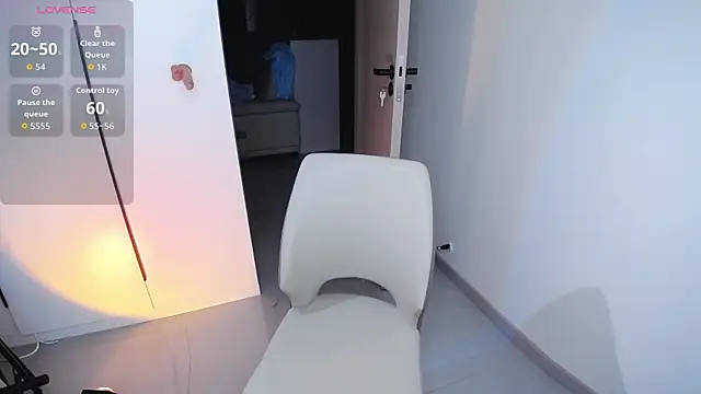 Snapshot of Kinadolly chatting on October 28, 2025, 12:26 pm Kinadolly online show from October 28, 2025, 12:26 pm