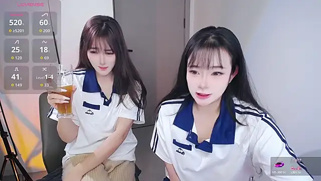 Snapshot of Kinadolly chatting on November 21, 2025, 10:03 am Kinadolly online show from November 21, 2025, 10:03 am