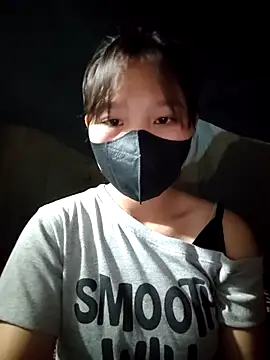 linh-miu99 online show from December 21, 2025, 4:41 pm