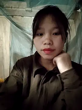 linh-miu99 online show from February 8, 2026, 6:55 am