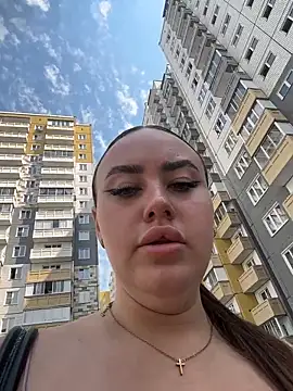KiraSunshine online show from June 14, 2026, 4:35 am