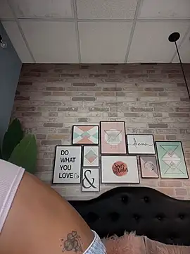 CherrySmirkXXX online show from August 7, 2026, 1:06 pm
