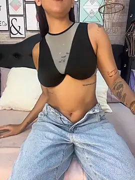 CherrySmirkXXX online show from May 30, 2026, 1:06 pm