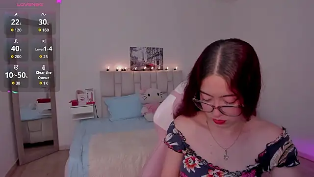 Amaraa couper1 online show from March 17, 2026, 3:53 am