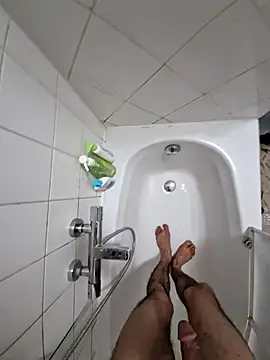 16enes16 online show from November 30, 2025, 7:25 pm