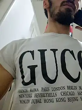 16enes16 online show from October 30, 2025, 3:53 pm