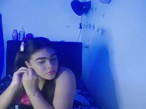 2moons full of love online show from November 2, 2025, 11:10 pm