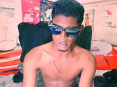 Snapshot of IndianThuggin chatting on November 6, 2025, 5:17 pm IndianThuggin online show from November 6, 2025, 5:17 pm