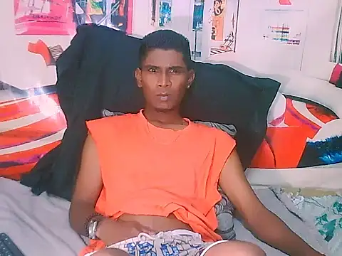 Snapshot of IndianThuggin chatting on October 29, 2025, 8:52 pm IndianThuggin online show from October 29, 2025, 8:52 pm