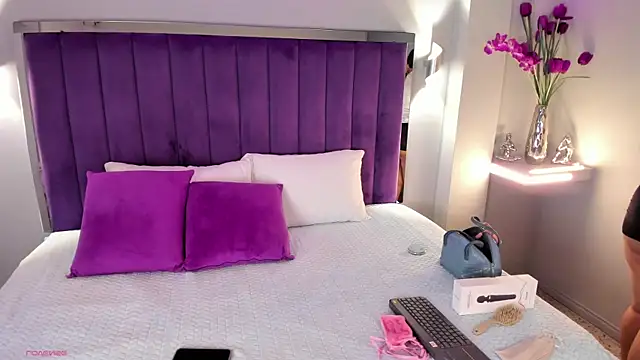 Dakota jhons1 online show from March 13, 2026, 6:13 pm