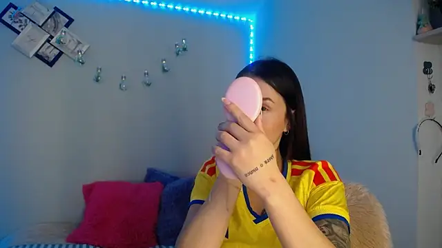 Emma sweet hot online show from June 17, 2026, 4:06 pm