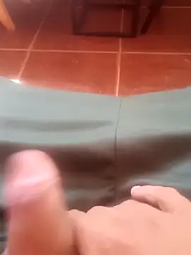 Snapshot of 24cnmmm chatting on October 27, 2025, 5:03 pm 24cnmmm online show from October 27, 2025, 5:03 pm