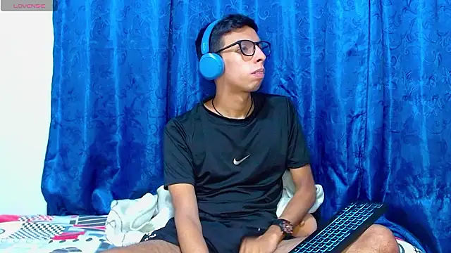 DavTwink3100 online show from March 20, 2026, 1:50 am