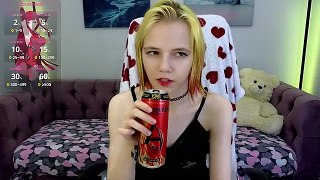 MitaSide online show from November 20, 2025, 8:42 pm