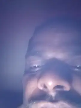 RNlov online show from October 21, 2025, 10:42 pm