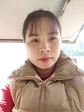 Squirrel-Pear online show from January 18, 2026, 4:38 am