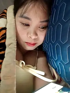 Squirrel-Pear online show from January 16, 2026, 4:22 pm