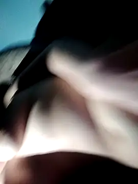 Loveyoudearxq online show from November 26, 2025, 9:04 pm