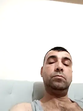 Snapshot of Bugattiveyron1 chatting on February 22, 2026, 8:32 pm Bugattiveyron1 online show from February 22, 2026, 8:32 pm