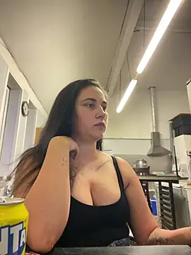 YourFrenchFeliciexo online show from December 18, 2025, 4:22 pm