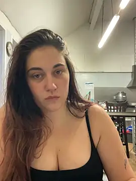 YourFrenchFeliciexo online show from November 27, 2025, 4:40 pm