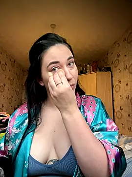 YourFrenchFeliciexo online show from December 14, 2025, 1:28 pm