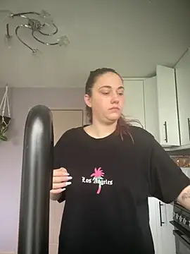 YourFrenchFeliciexo online show from November 3, 2025, 2:53 pm