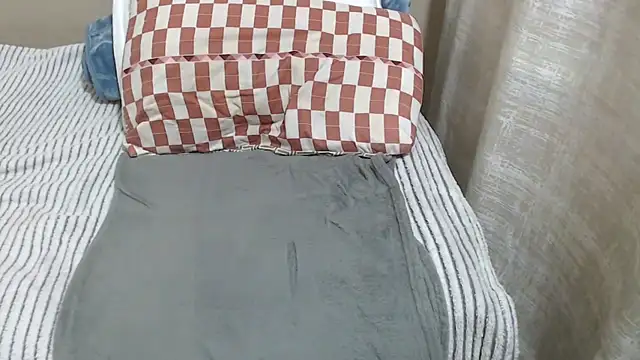 RissaGx online show from November 30, 2025, 7:03 pm