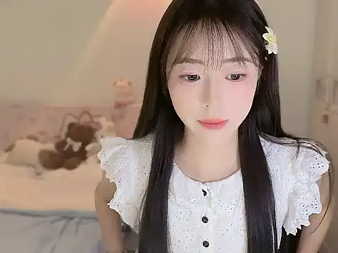 Onecutelittle online show from October 23, 2025, 1:21 pm