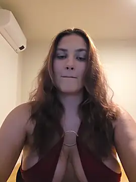 MiaRides19 online show from June 21, 2026, 6:36 pm