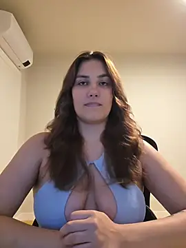 MiaRides19 online show from July 3, 2026, 5:41 pm