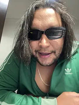 Snapshot of LoboCachorro chatting on March 22, 2026, 12:25 am LoboCachorro online show from March 22, 2026, 12:25 am