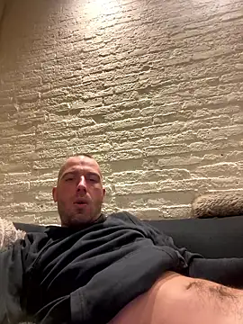 Rotteei1 online show from January 11, 2026, 5:47 am