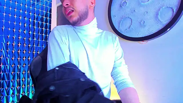 Snapshot of mike_257 chatting on March 5, 2026, 11:29 am mike 257 online show from March 5, 2026, 11:29 am