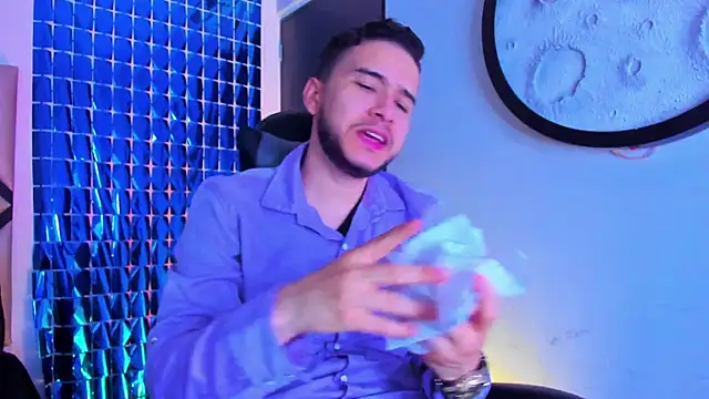 Snapshot of mike_257 chatting on March 13, 2026, 11:48 am mike 257 online show from March 13, 2026, 11:48 am